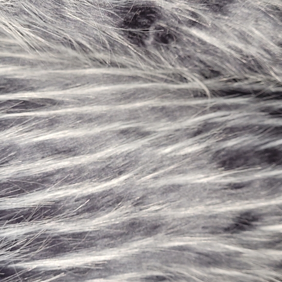 ❤2 Black/Silver Color Combination Throw Pillows❤ - Picture 9 of 10
